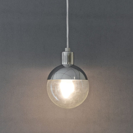 Ryden Molecule Light - Switched on in a dark environment