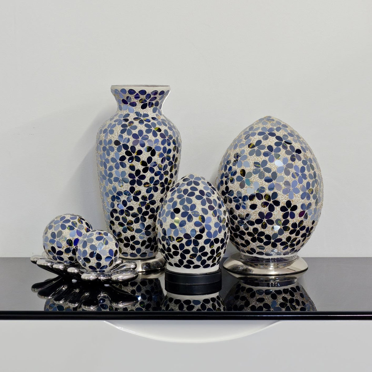 Purple Flower Small Mosaic Glass Egg Lamp