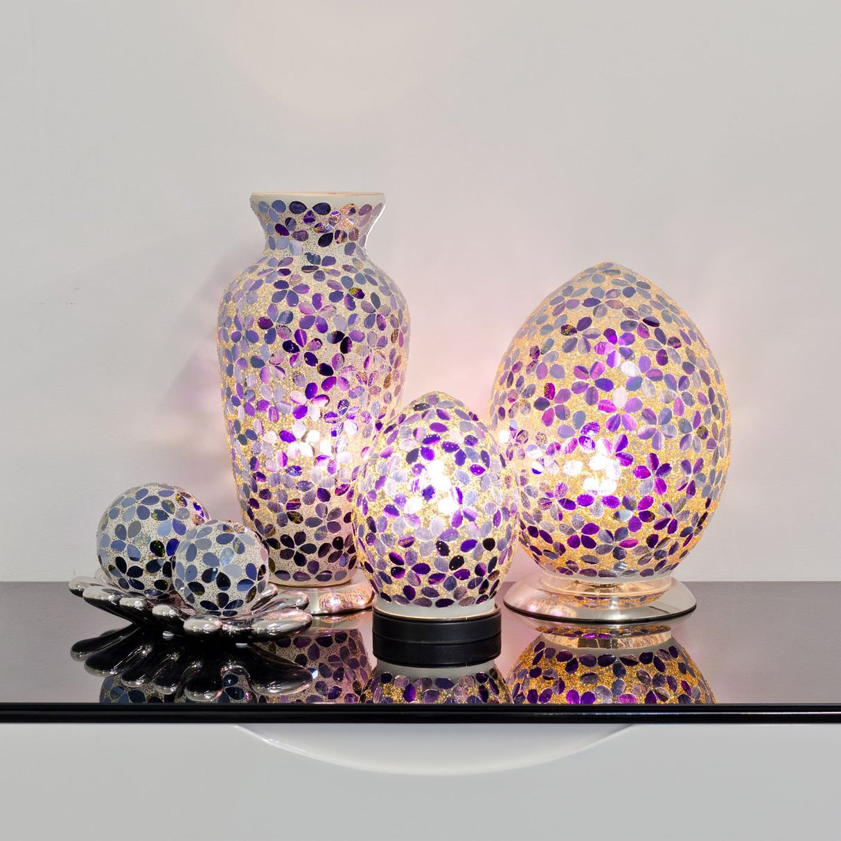 Purple Flower Small Mosaic Glass Egg Lamp