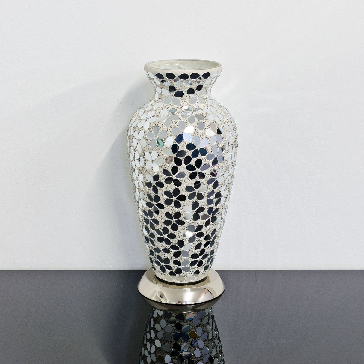 Mirrored Flower Medium Mosaic Glass Vase Lamp
