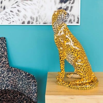 Sitting Cheetah Statue